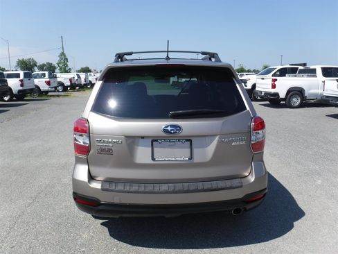 Used 2014 Subaru Forester 2.5i Limited w/ Popular Package #2 AWD/4WD image 5