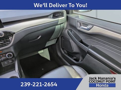 Used 2022 Ford Escape SEL FWD image 17