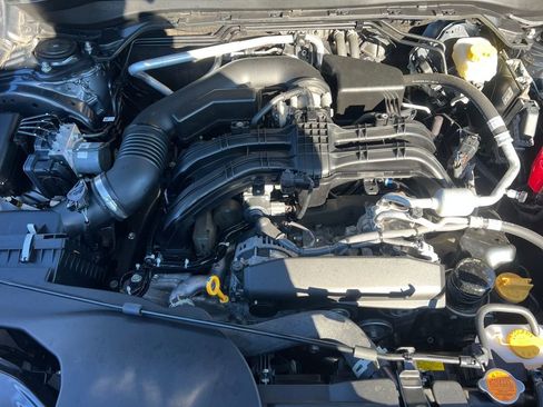 Used 2025 Subaru Forester Premium image 29