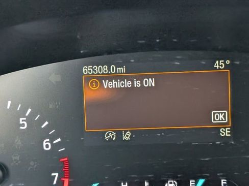 Used 2020 Ford Escape SE image 24