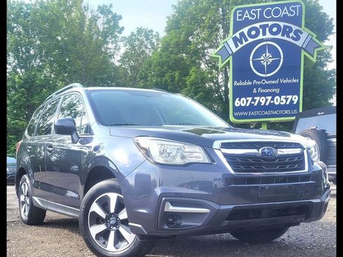 Used 2017 Subaru Forester 2.5i Premium AWD/4WD image 1