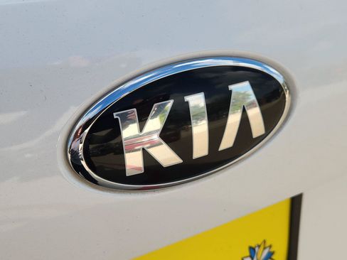 Used 2017 Kia Sorento SX FWD image 32