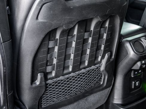 Used 2018 Jeep Wrangler Unlimited Rubicon image 27