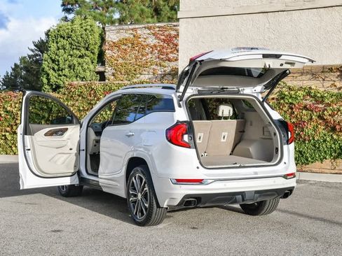 Used 2020 GMC Terrain Denali w/ Denali Premium Package image 27