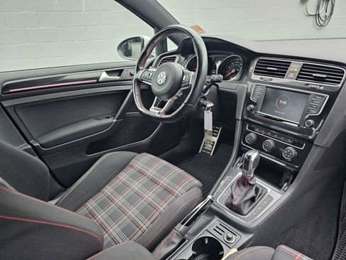 Used 2017 Volkswagen GTI S FWD image 10