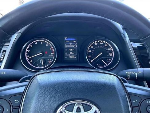 Used 2024 Toyota Camry SE image 18