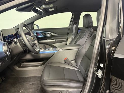 Used 2026 Chevrolet Equinox EV LT FWD image 21