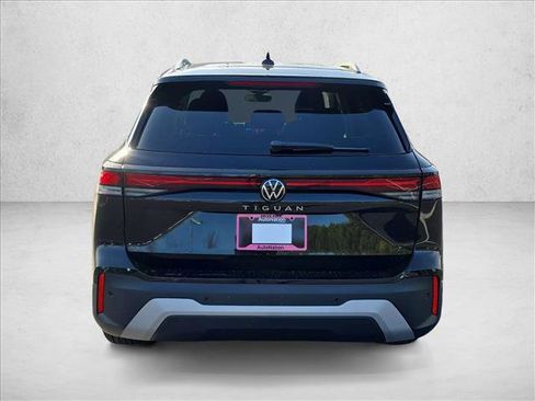 New 2026 Volkswagen Tiguan S image 4