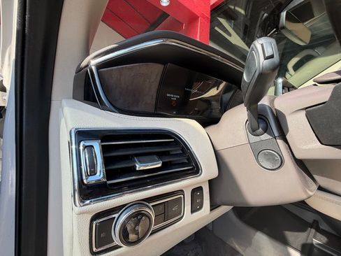 Used 2020 Lincoln Navigator Reserve w/ Equipment Group 208A Reserve AWD/4WD image 19