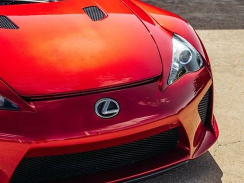 Used 2012 Lexus LFA RWD image 67