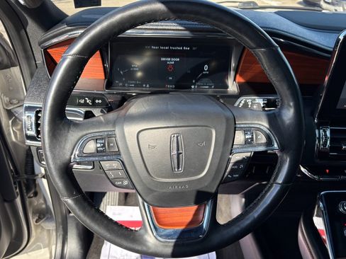 Used 2020 Lincoln Navigator Reserve w/ Equipment Group 208A Reserve image 20