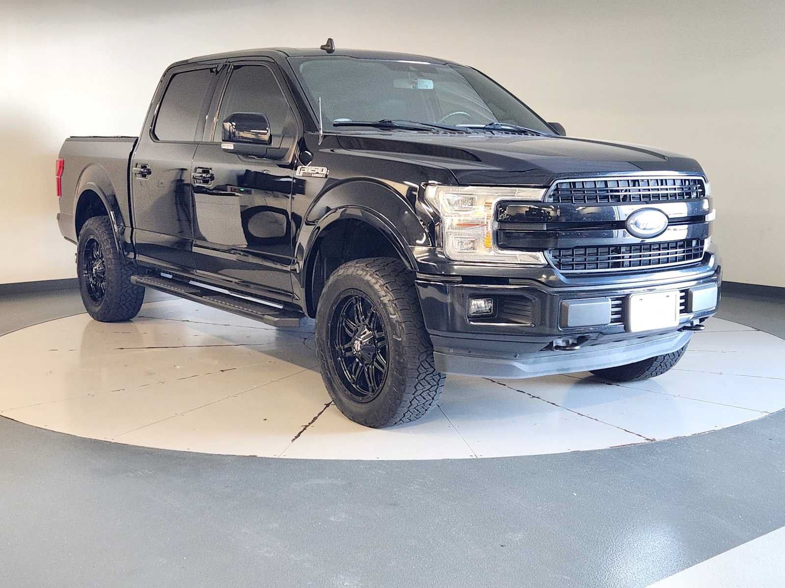 Used 2019 Ford F150 Lariat w/ Equipment Group 502A Luxury AWD/4WD image 7