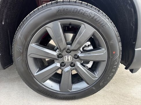 New 2026 Honda Pilot Sport image 10