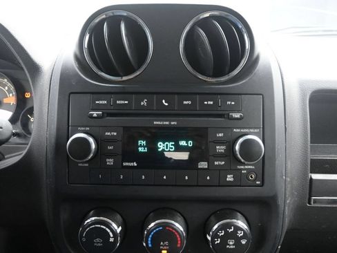 Used 2015 Jeep Patriot Sport FWD image 11