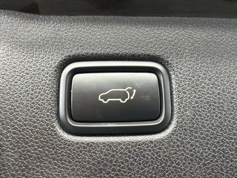 Used 2017 Kia Sorento EX w/ EX V6 Premium Package FWD image 16