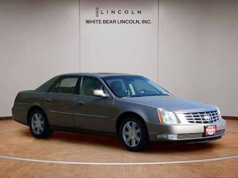 Used 2007 Cadillac DTS Luxury I FWD image 3