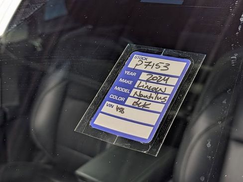 Used 2024 Lincoln Nautilus Premier w/ Equipment Group 102A image 30