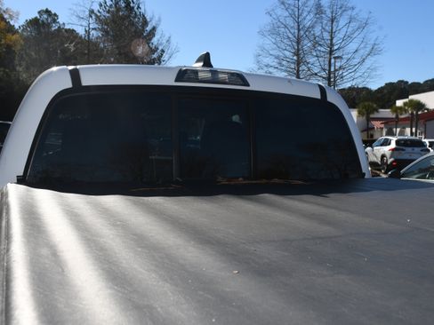 Certified 2022 Toyota Tacoma SR image 16