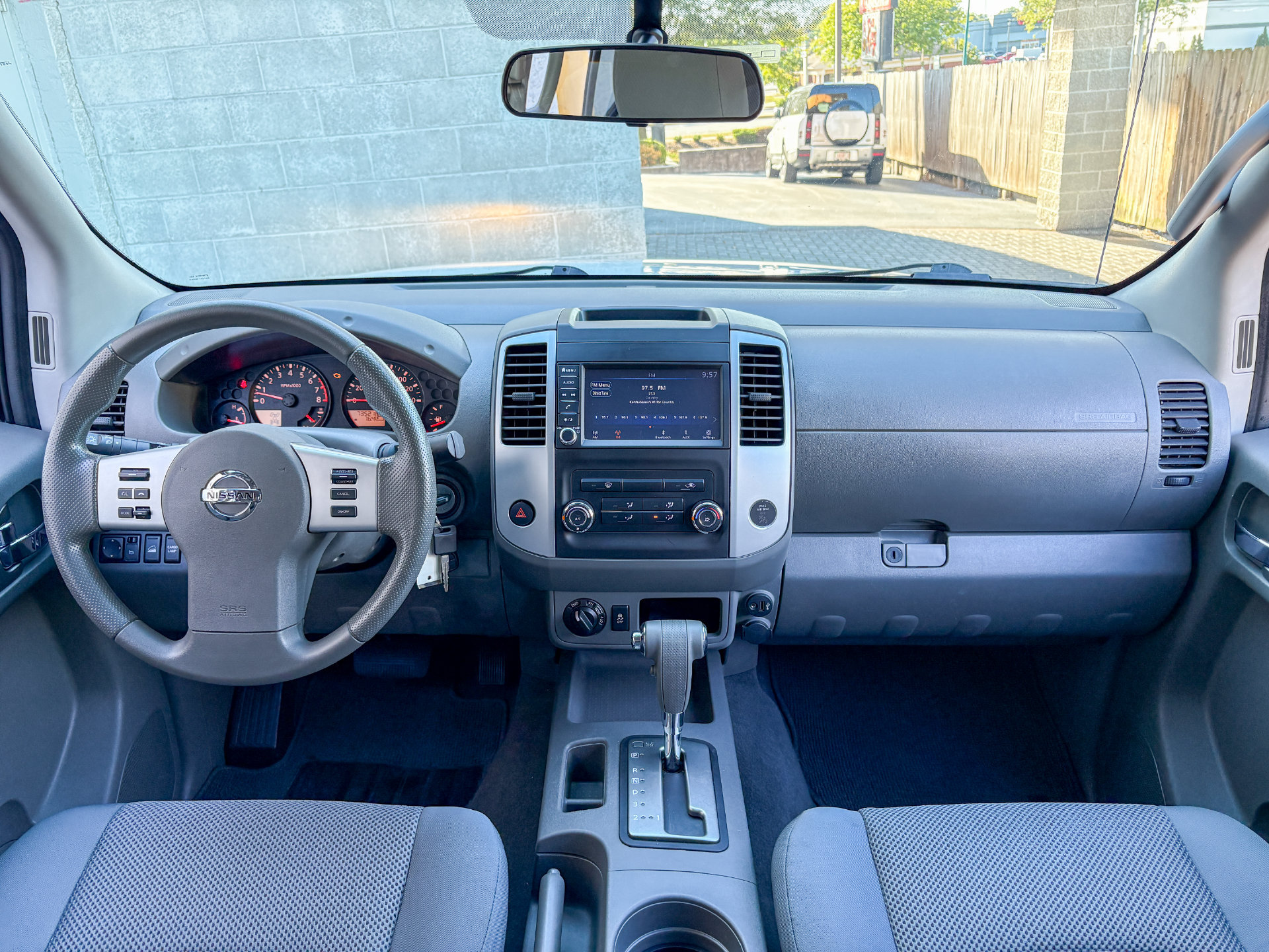 Used 2019 Nissan Frontier SV AWD/4WD image 23