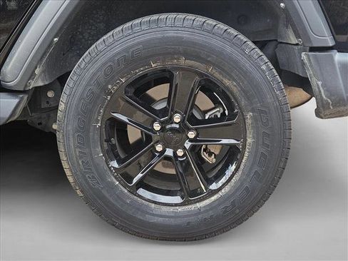 Used 2023 Jeep Wrangler Unlimited Sport image 24