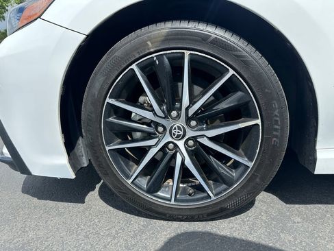 Used 2021 Toyota Camry SE FWD image 11