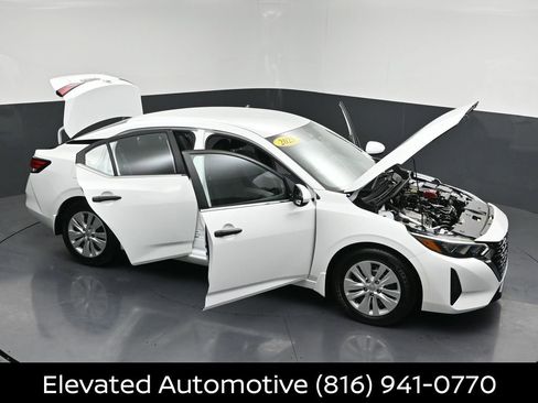 Certified 2025 Nissan Sentra S FWD image 30