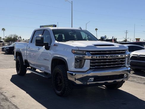 Used 2020 Chevrolet Silverado 2500 LTZ w/ LTZ Plus Package image 14