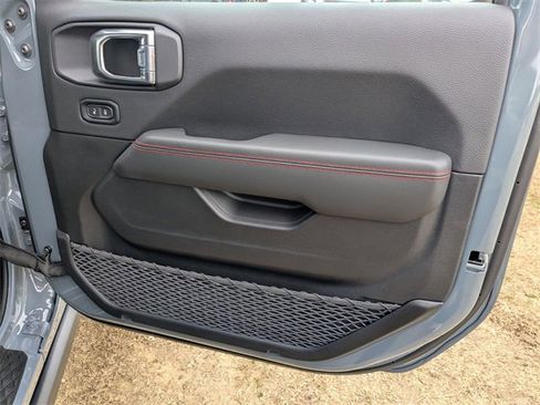 New 2026 Jeep Gladiator Rubicon image 32