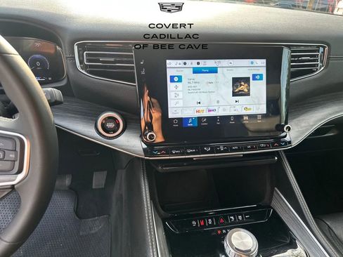 Used 2023 Jeep Wagoneer L Series II image 19