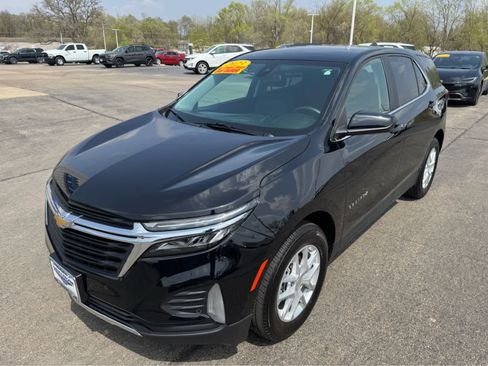 Used 2023 Chevrolet Equinox LT w/ Driver Convenience Package image 7