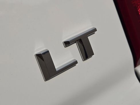 New 2026 Chevrolet Silverado 1500 LT w/ Convenience Package II AWD/4WD image 40