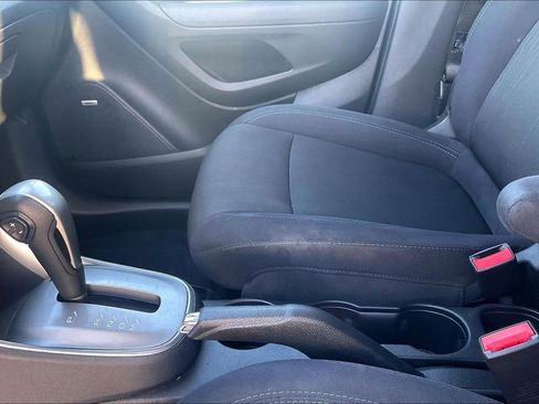 Used 2015 Chevrolet Trax LT w/ LT Sun and Sound Package image 20