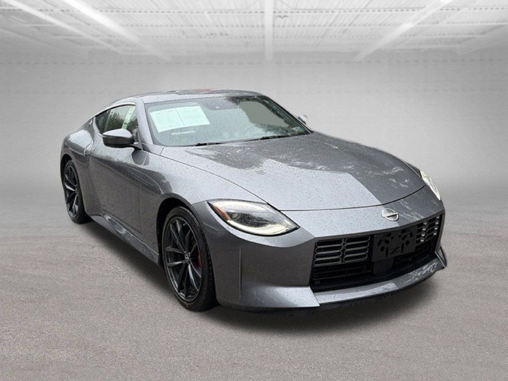 Used 2025 Nissan Z Performance w/ Floor Mat Package RWD image 8