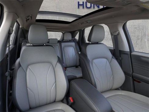 New 2025 Ford Escape SE w/ PHEV Premium Package image 10