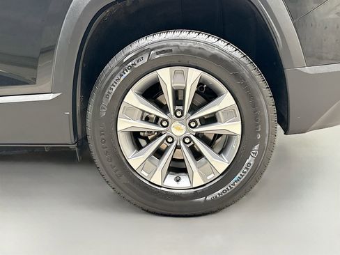 Used 2025 Chevrolet Equinox LT FWD image 33