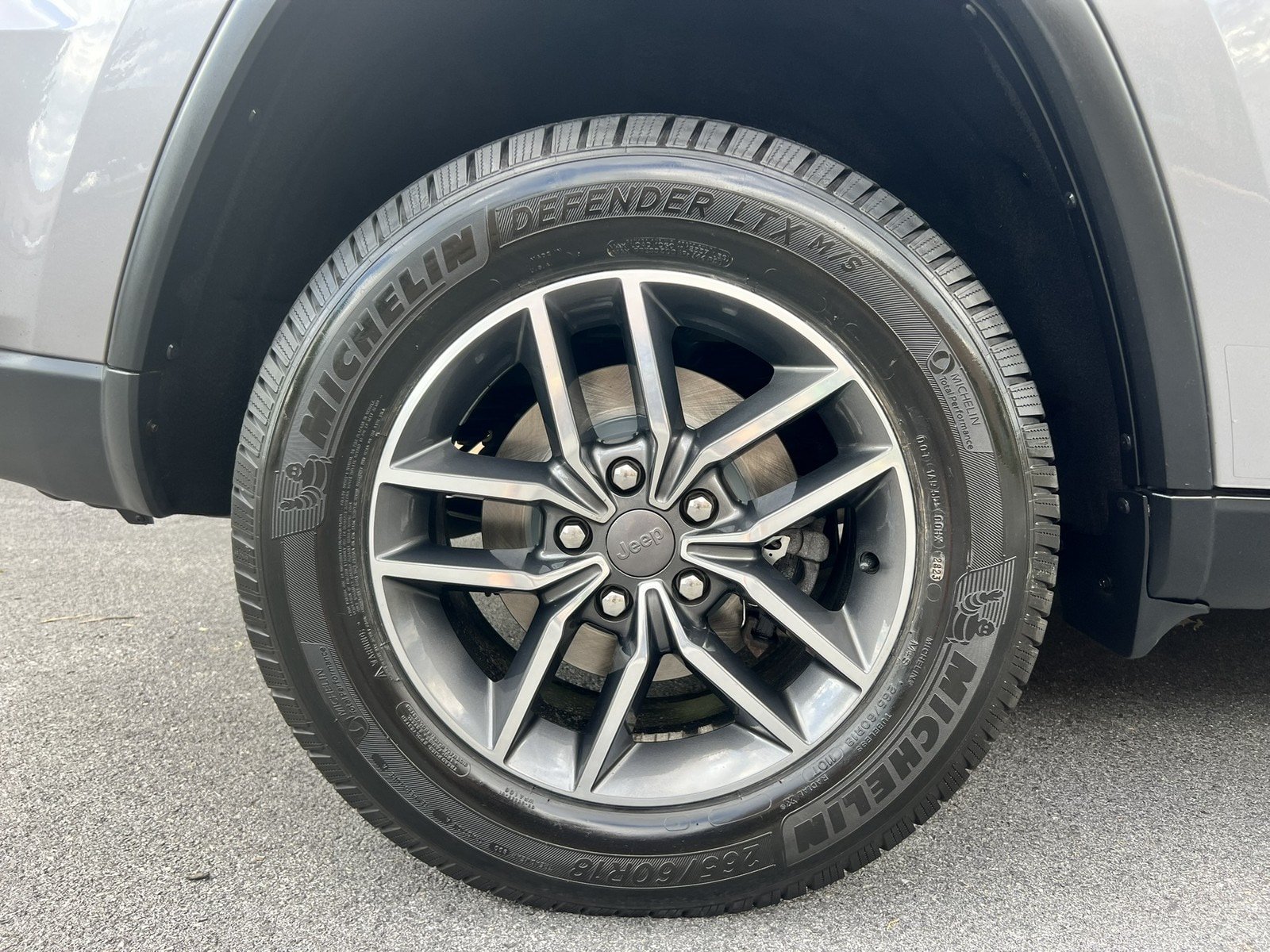 Used 2019 Jeep Grand Cherokee Limited w/ Luxury Group II AWD/4WD image 88