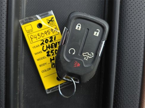 Used 2021 Chevrolet Silverado 2500 High Country w/ Z71 Off-Road Package image 22