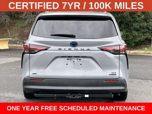Used 2022 Toyota Sienna XLE Woodland Edition AWD/4WD image 3
