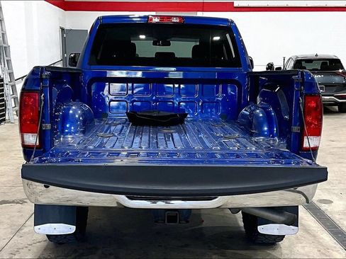 Used 2016 RAM 2500 Tradesman w/ Chrome Appearance Group AWD/4WD image 18