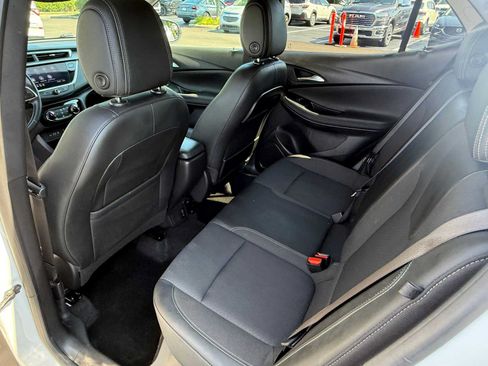 Used 2023 Buick Encore GX Preferred w/ Cold Weather Comfort Package AWD/4WD image 16