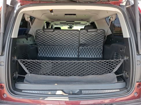 Used 2020 Cadillac Escalade ESV Luxury w/ Escalade Sport Edition AWD/4WD image 30