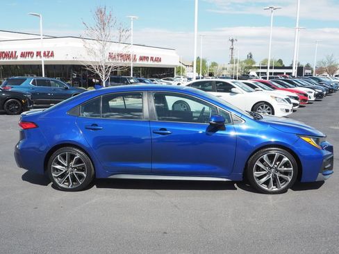 Used 2020 Toyota Corolla SE w/ Carpet Mat Package (TMS) FWD image 8