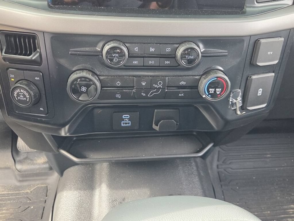 Used 2024 Ford F150 XL AWD/4WD image 23