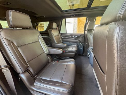 Used 2021 GMC Yukon Denali w/ Denali Premium Package AWD/4WD image 29