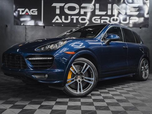 Used 2012 Porsche Cayenne Turbo AWD/4WD image 3