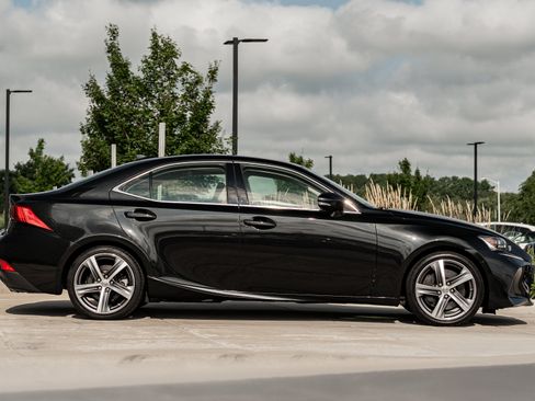Used 2017 Lexus IS 300 AWD w/ Navigation System Package image 3