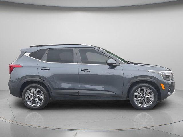 Used 2024 Kia Seltos S FWD image 9