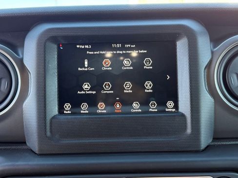 Used 2022 Jeep Wrangler Unlimited Sport image 25