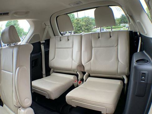 Used 2023 Lexus GX 460 Luxury w/ Sport Design Package AWD/4WD image 24