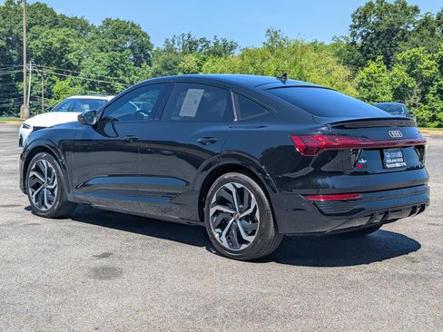 Used 2024 Audi Q8 e-tron Premium Plus w/ Premium Plus Package AWD/4WD image 7